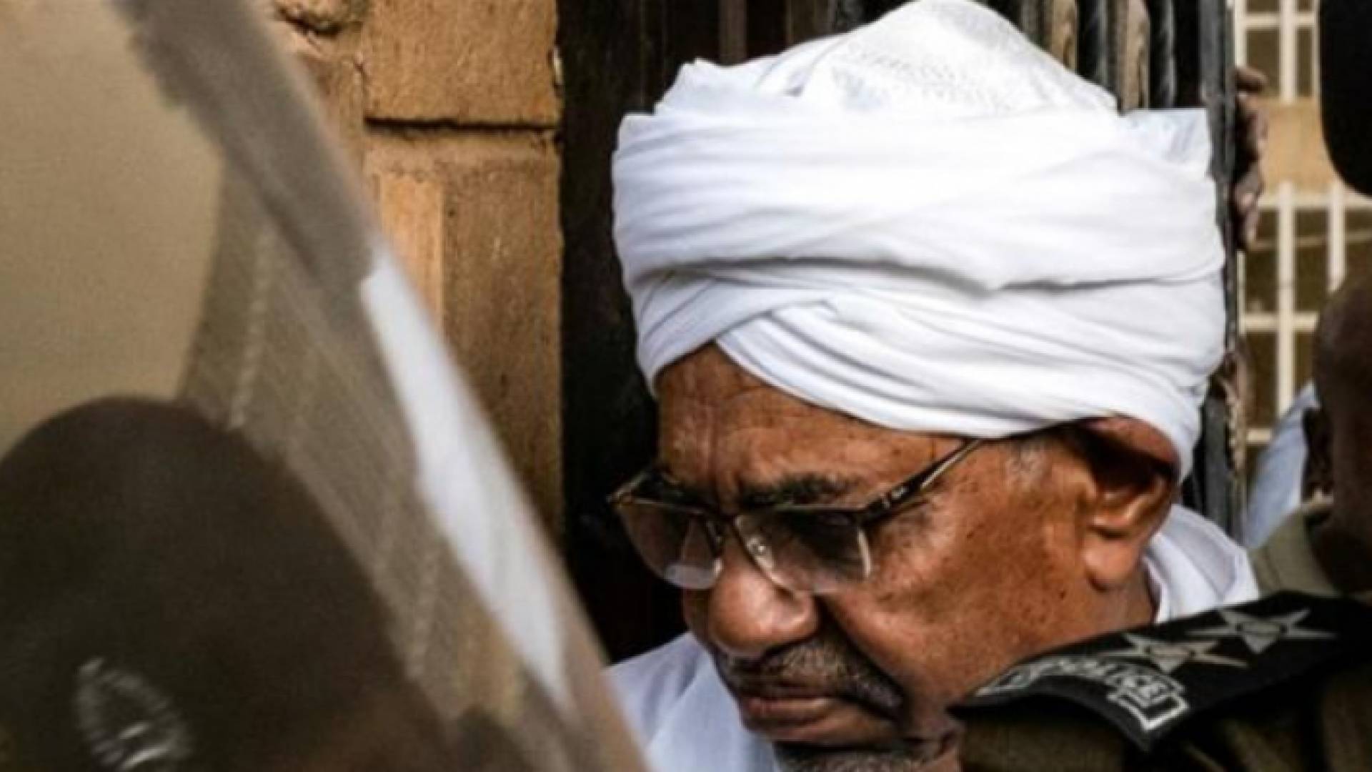 الرئيس السوداني المعزول عمر البشير