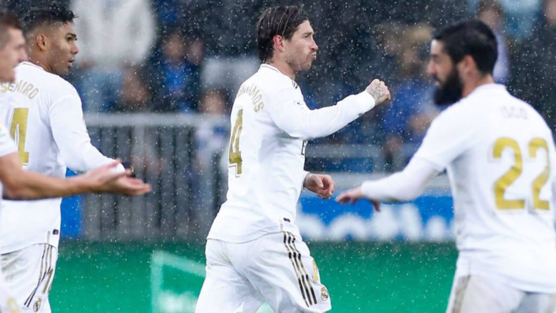 ريال مدريد يتصدر الليجا مؤقتا بالفوز على ألافيس