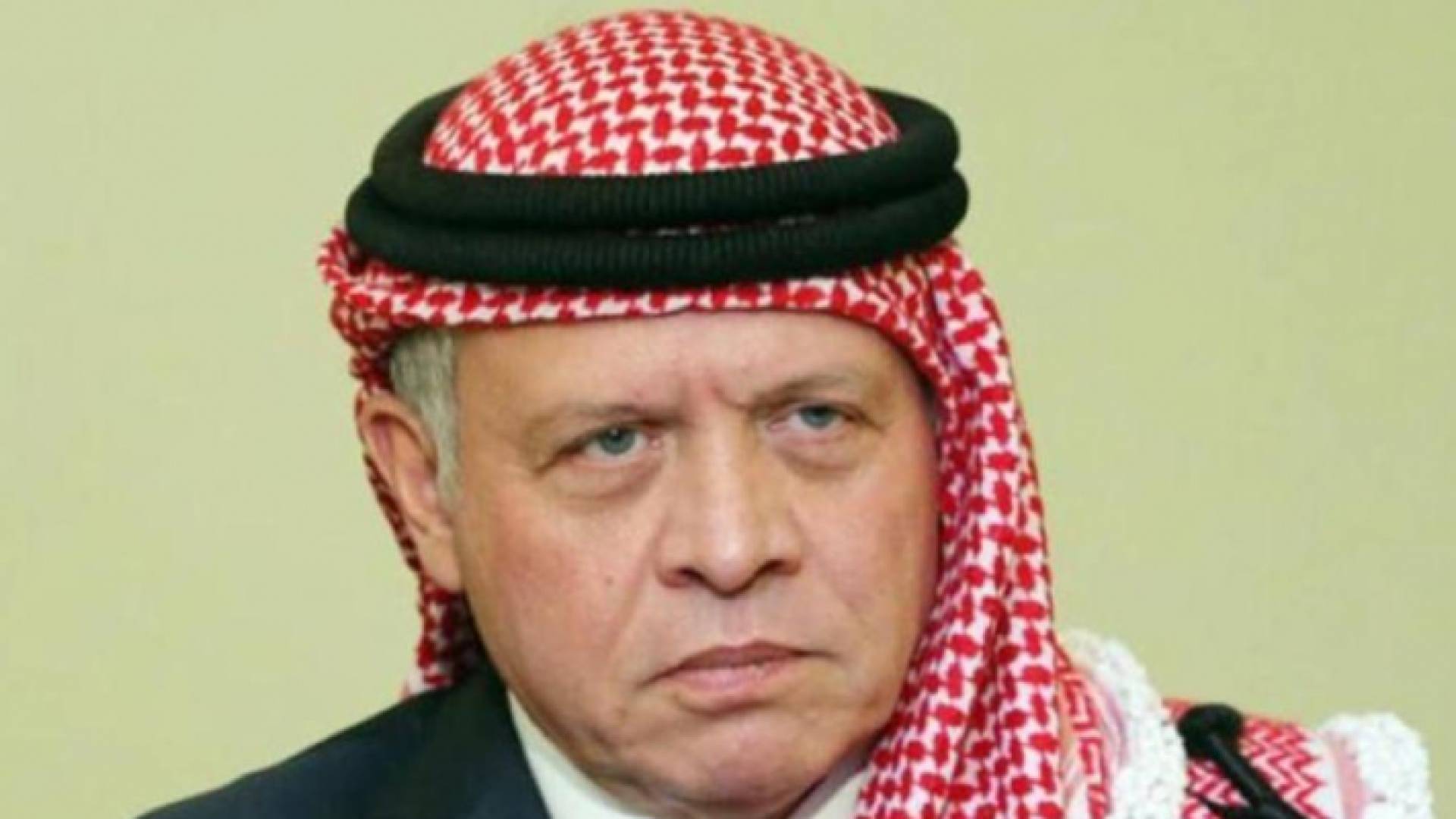 الملك يعزي الرئيس التونسي بضحايا حادث الحافلة