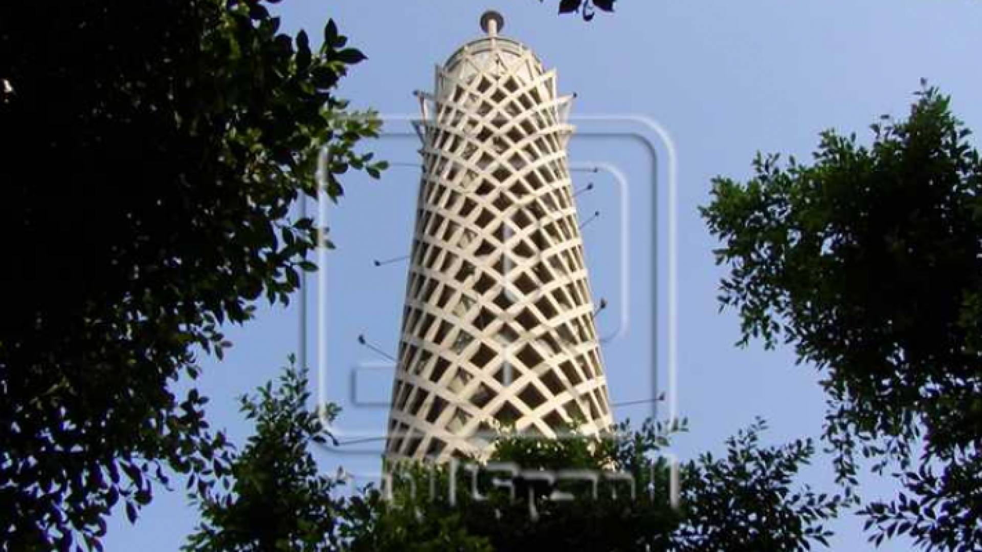 انتحار طالب جامعي من أعلى برج القاهرة