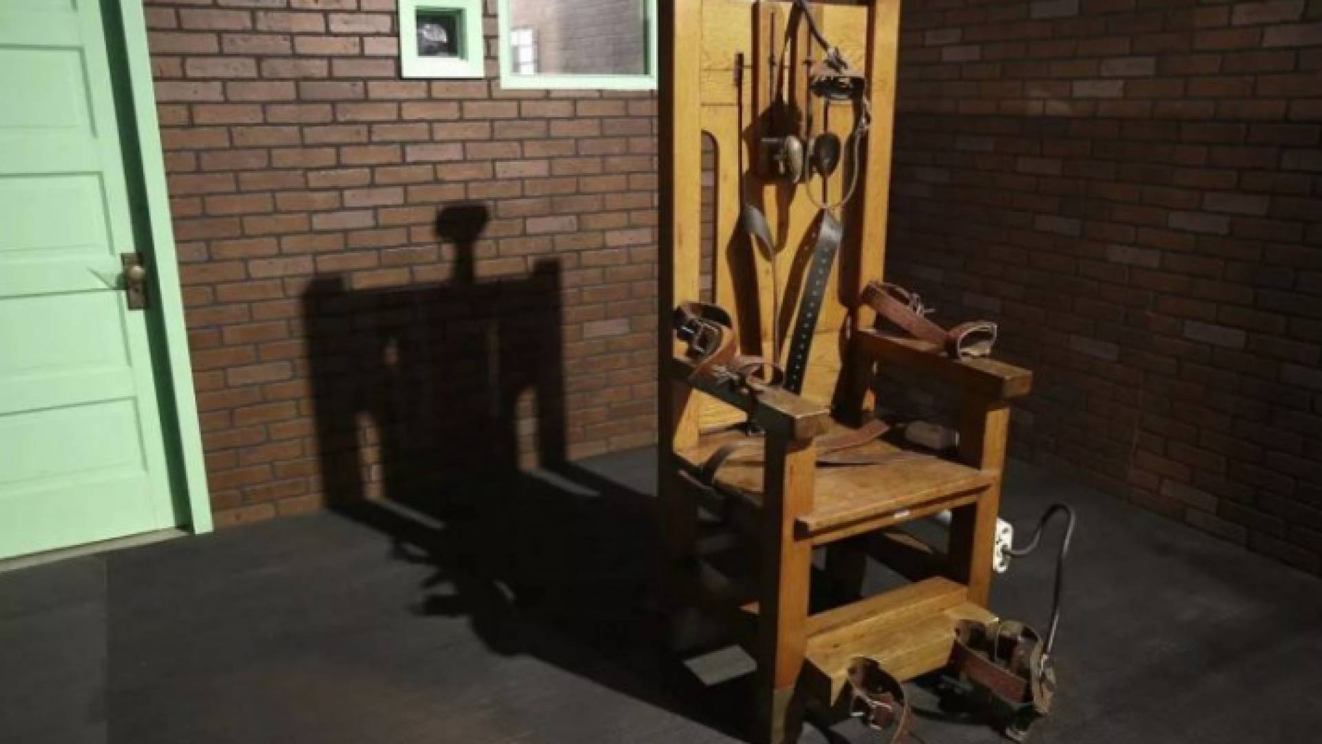 كرسي الإعدام الكهربائي