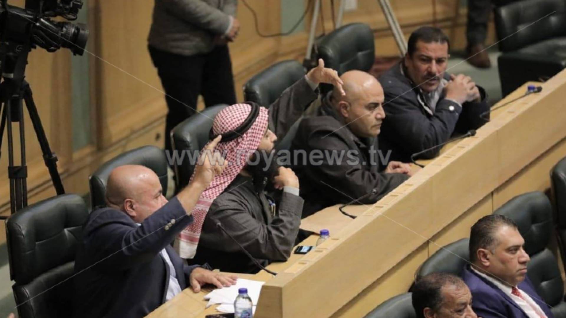 سينظر النواب بطلب رفع الحصانة عن النائبين غازي الهواملة وصداح الحباشنة