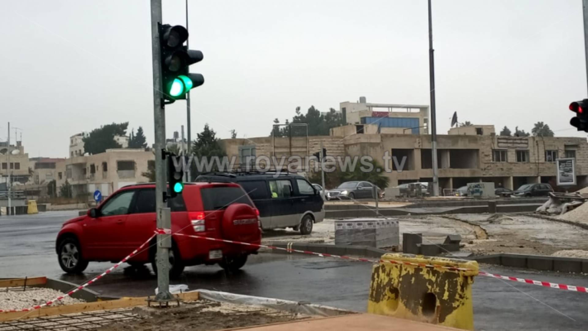 إشارة الضوئية على ميدان الأمير راشد بن الحسن (الدوار السادس)
