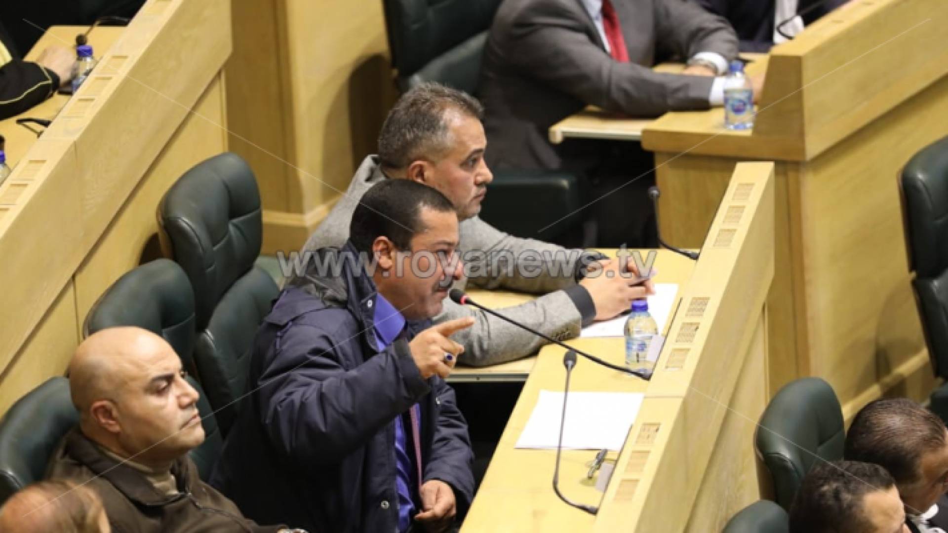 النائب الهواملة