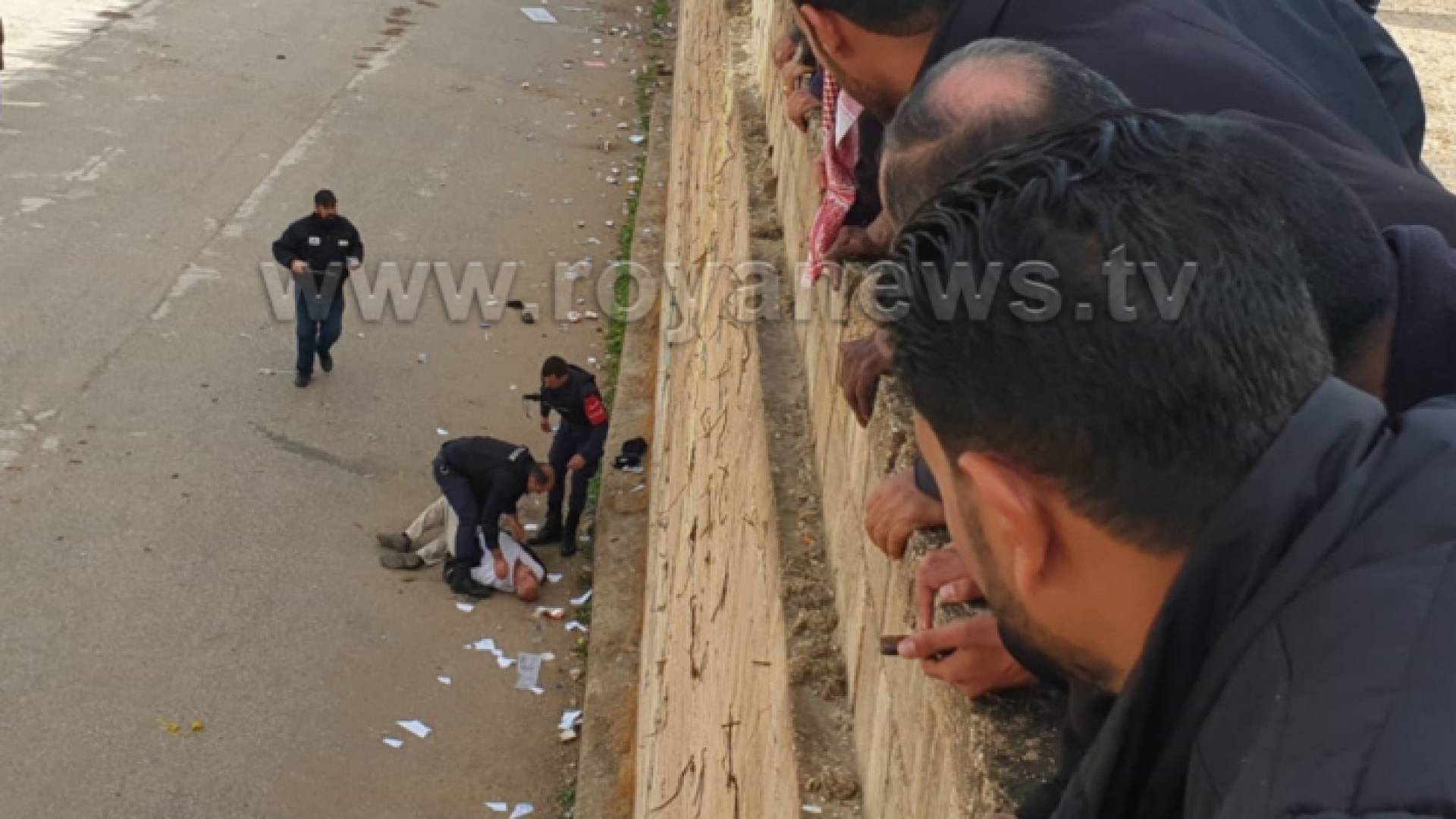 نقل احد متقاعدي الضمان المعتصمين امام "النواب" الى المستشفى بعد اصابته