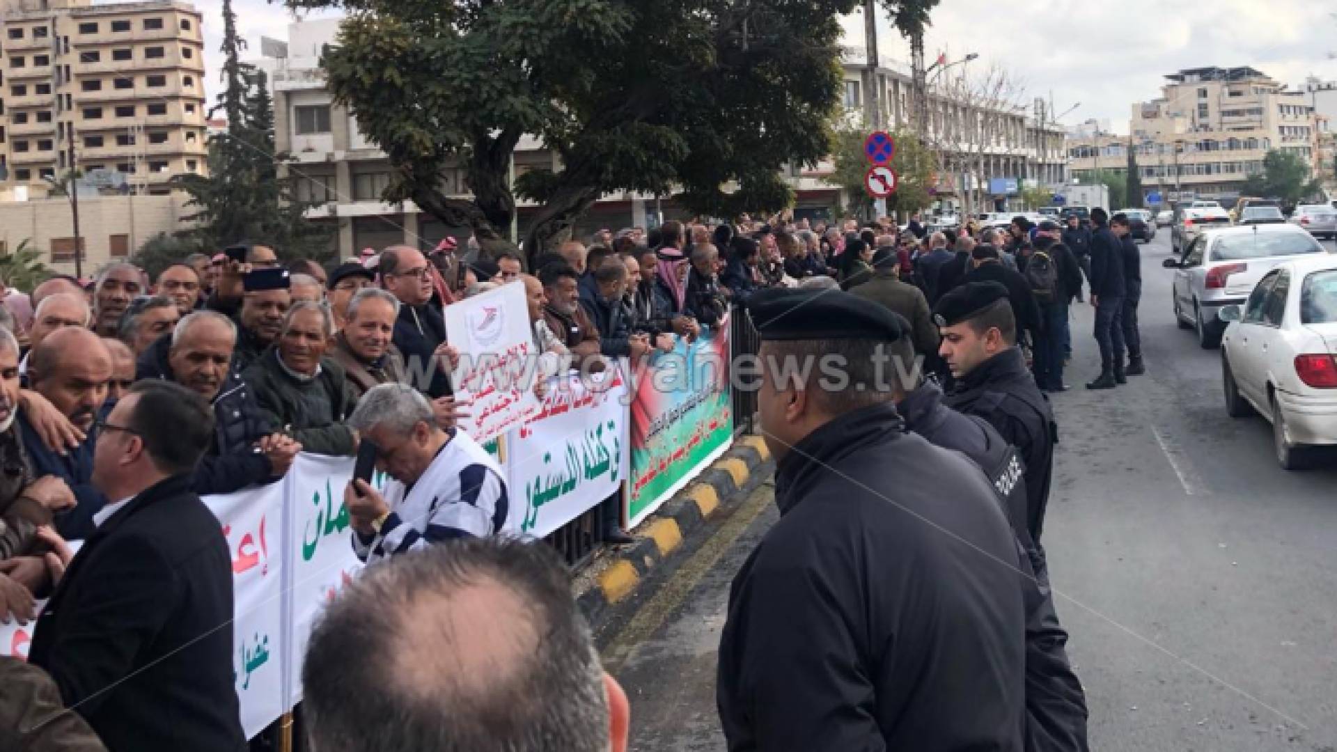 جانب من الوقفة الاحتجاجية