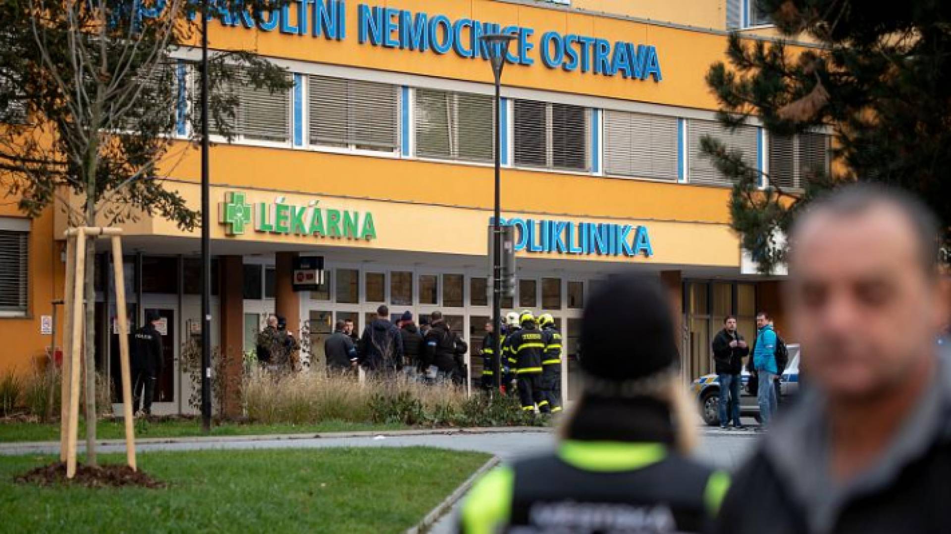 6 قتلى وجريحان بإطلاق نار في مستشفى بالتشيك