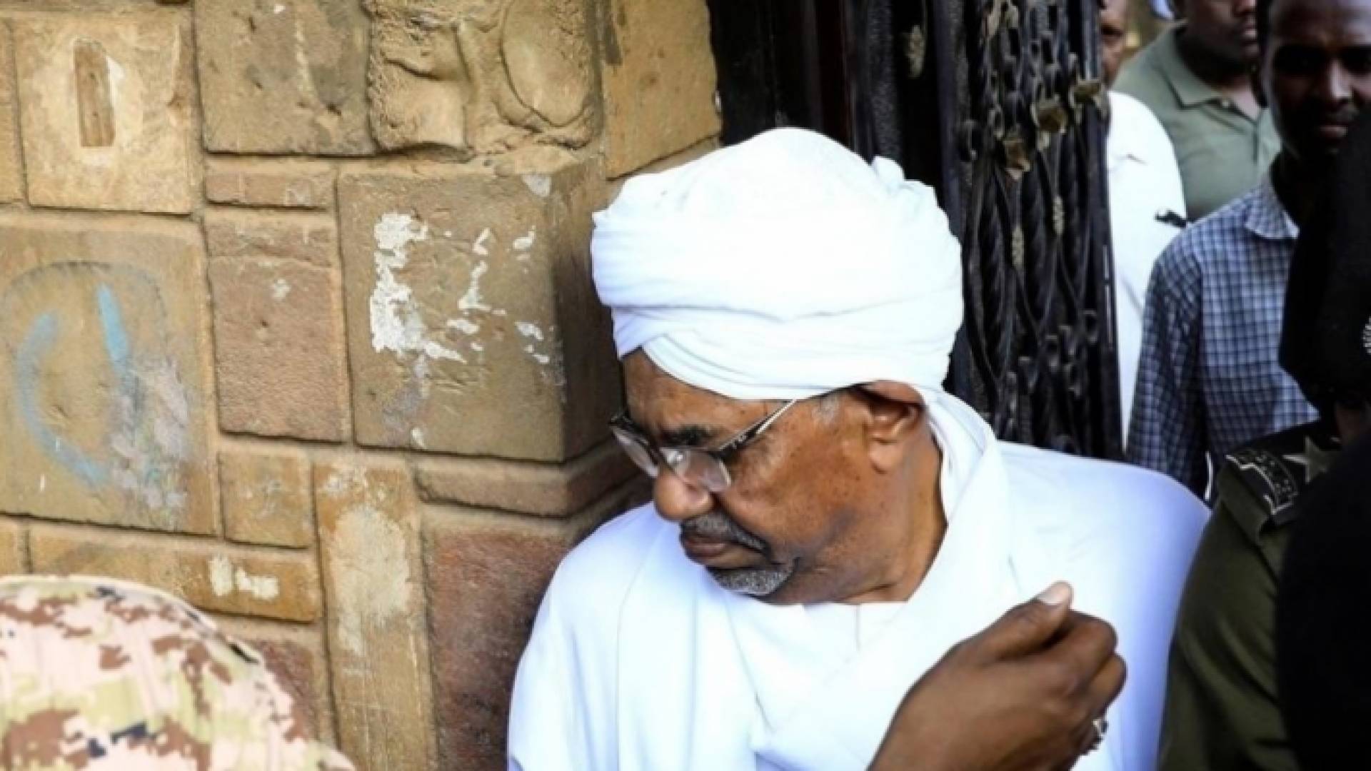 الرئيس السوداني المعزول عمر البشير