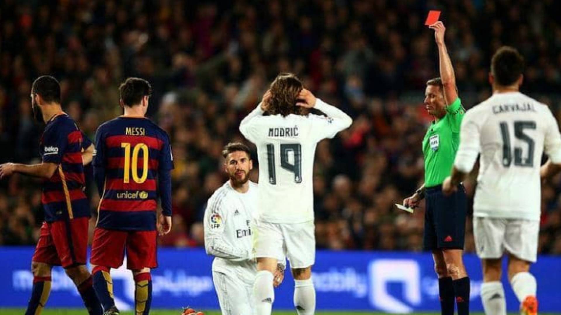 لقطة طرد هيرنانديز لراموس في 2016