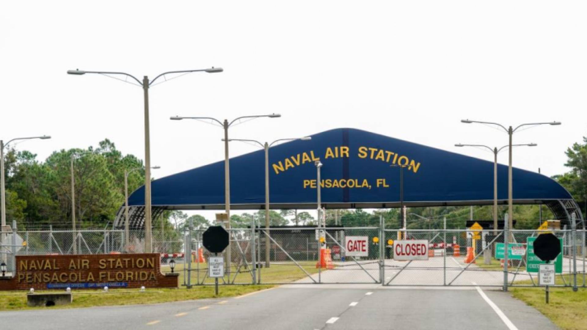 موقع بينساكولا إحدى المنشآت العسكرية التي شملها قرار منع الطلاب السعوديين