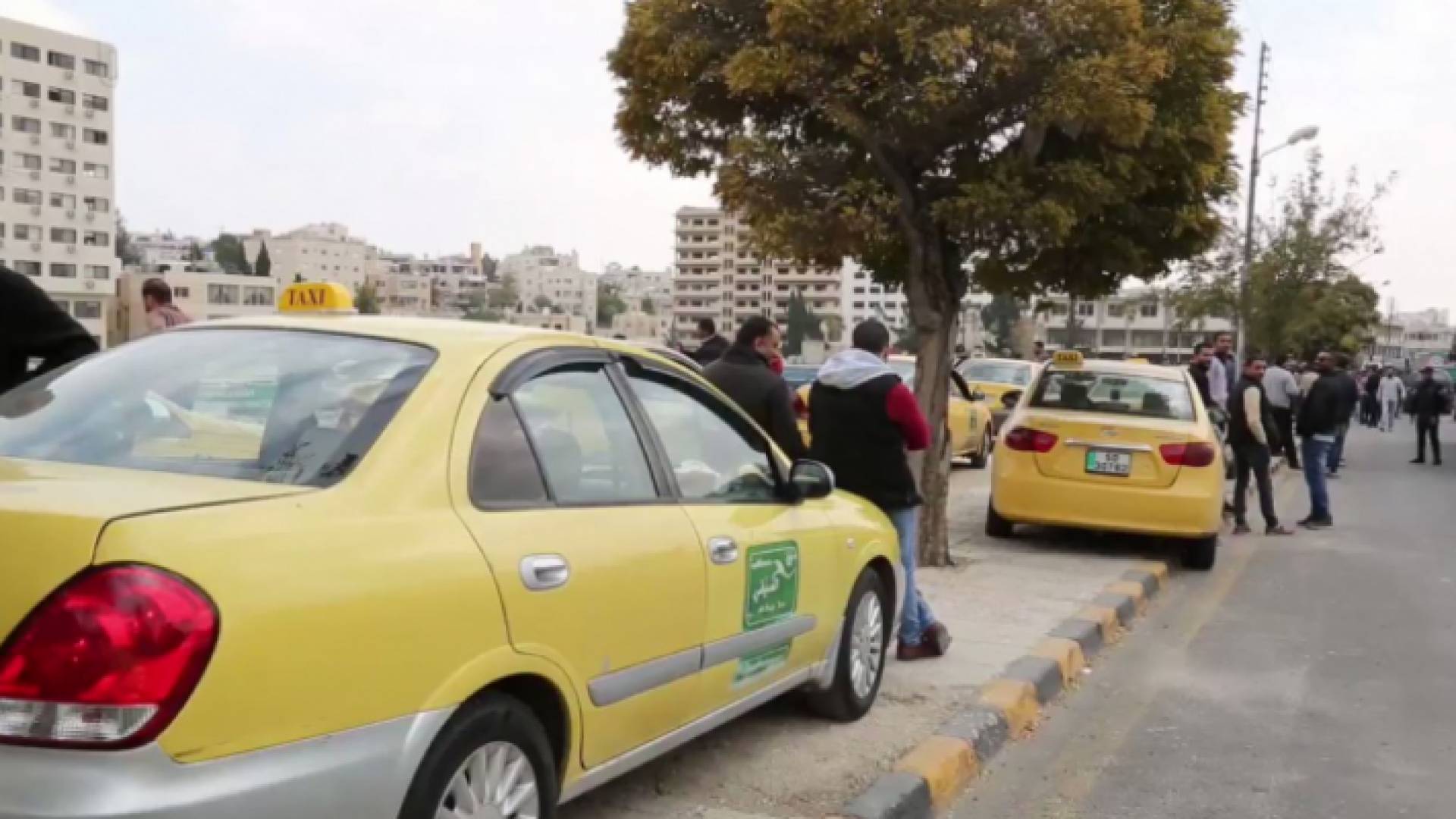 التاكسي الأصفر