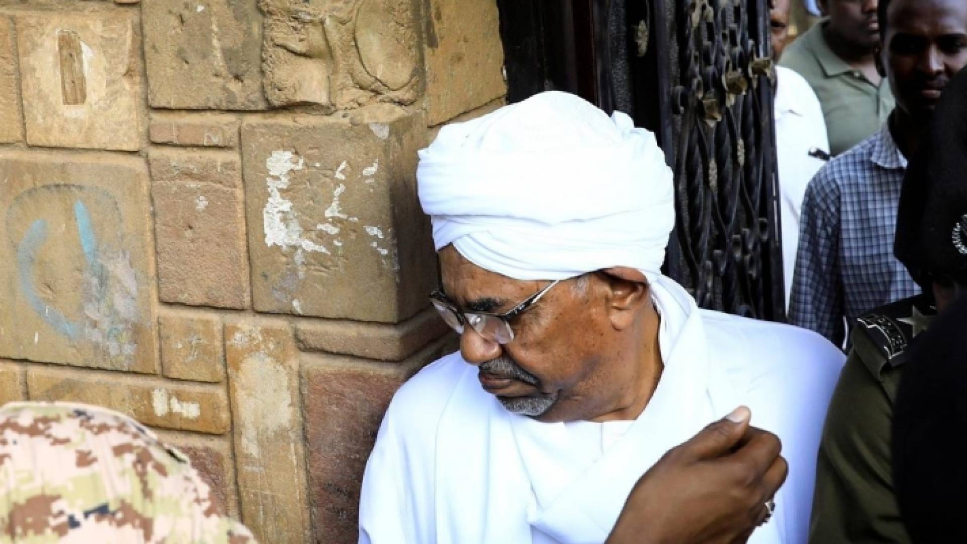 الرئيس السوداني السابق عمر البشير - ارشيفية