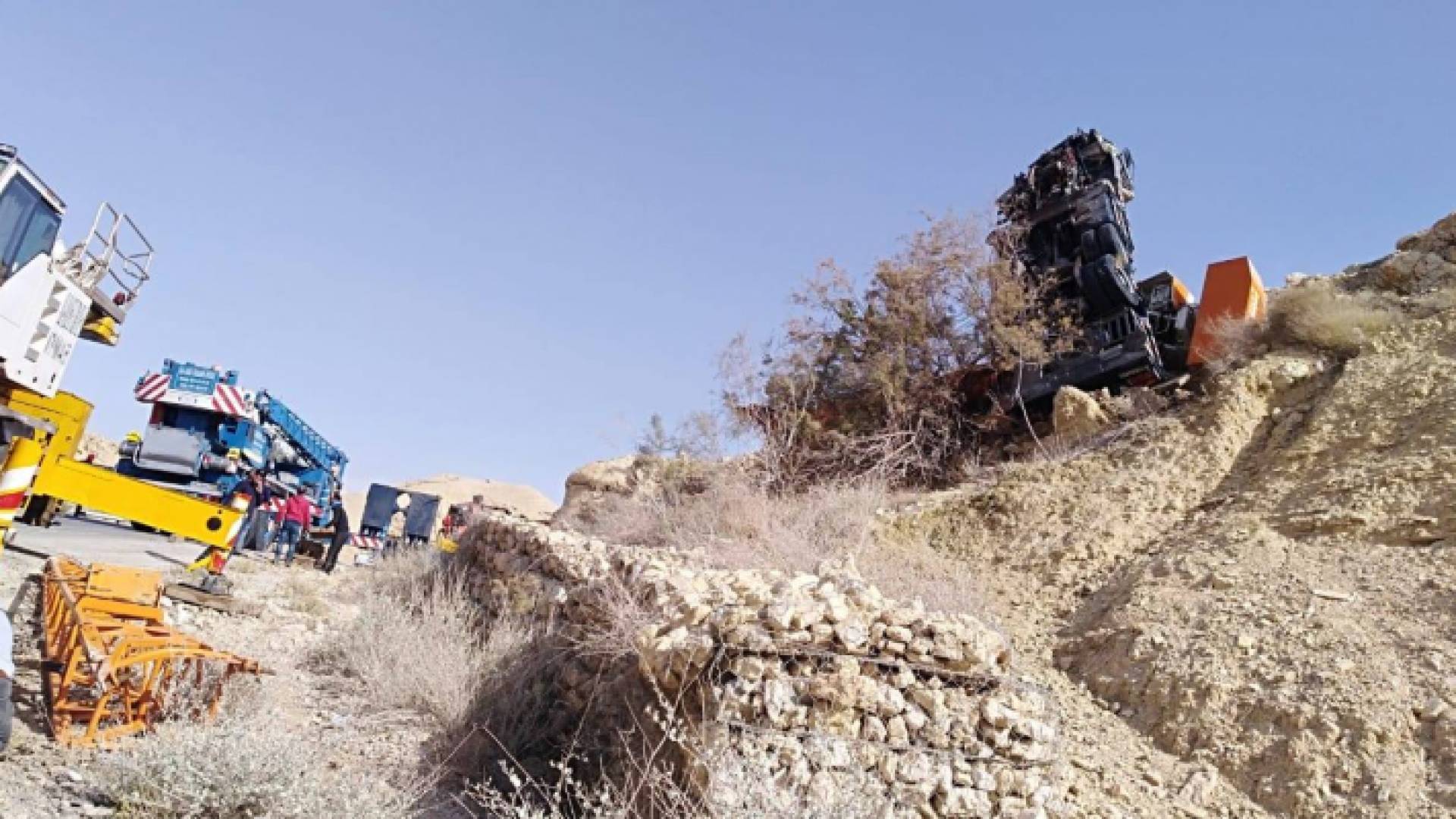 جانب من منطقة وقوع الحادث