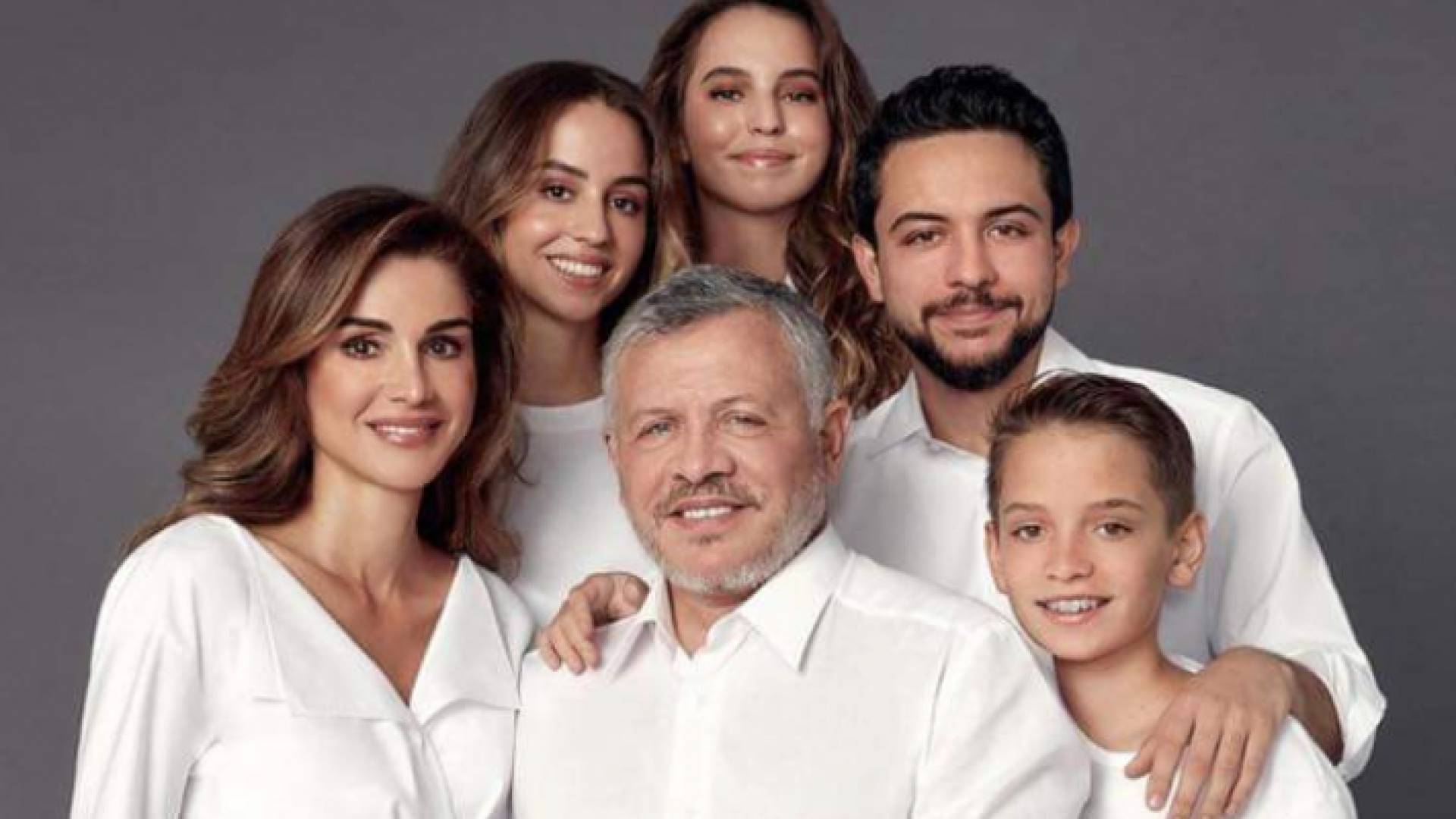 الملكة رانيا نهنئ الأردنيين بالعام الجديد