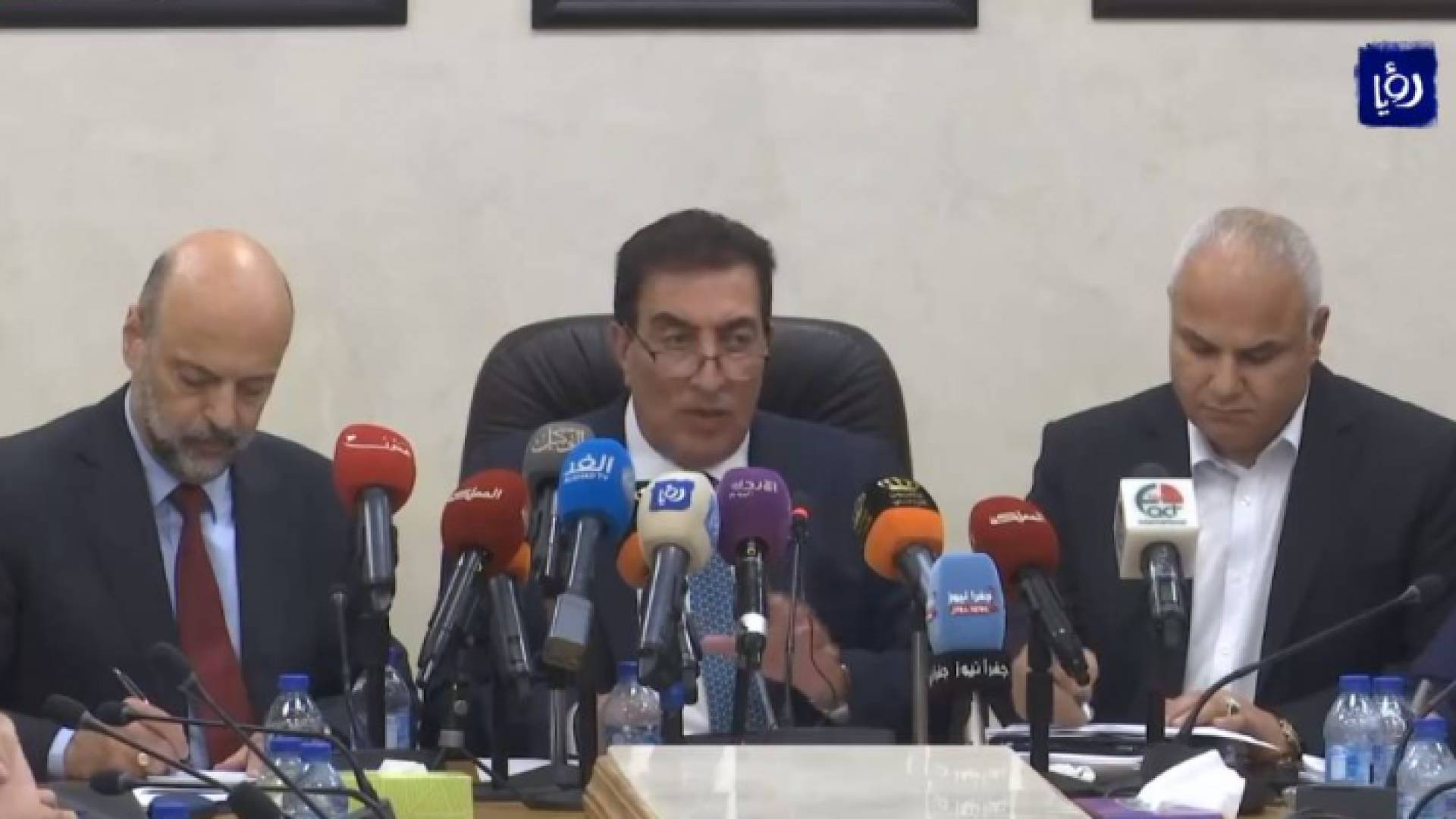 جانب من الجلسة