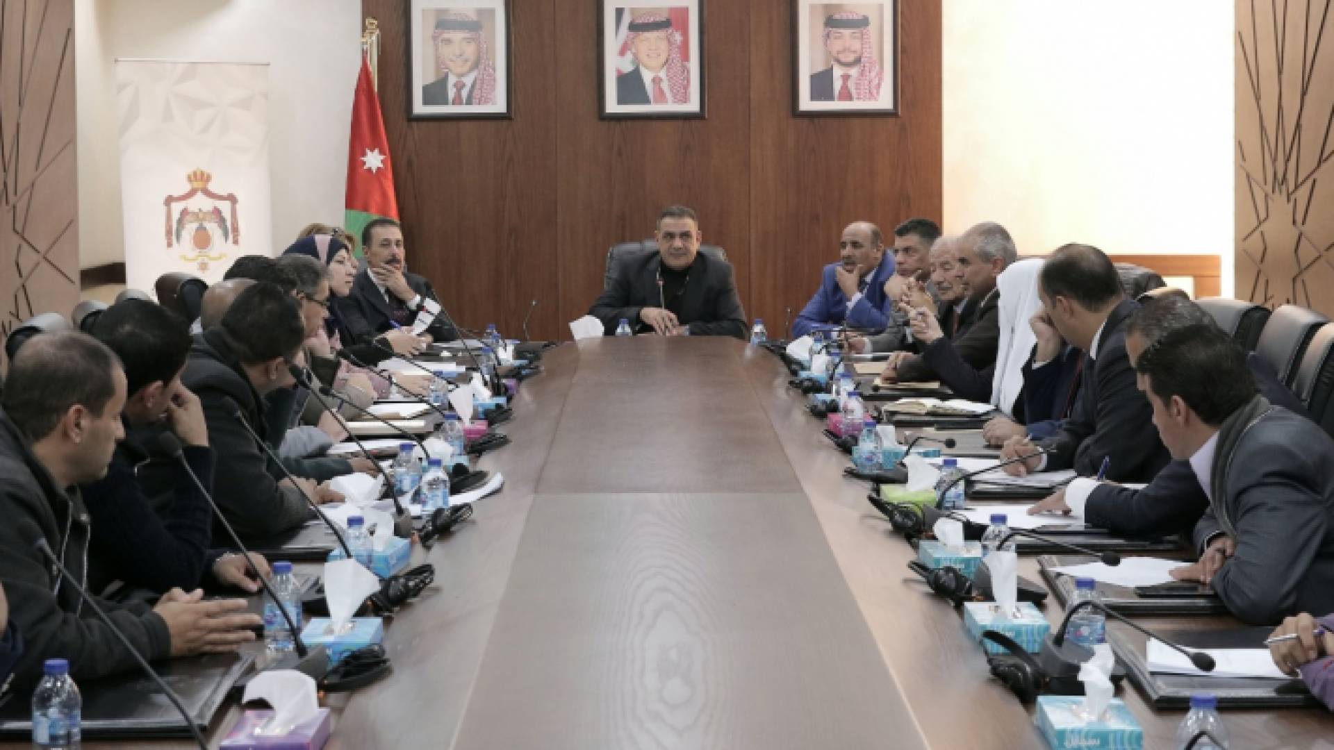 من الاجتماع