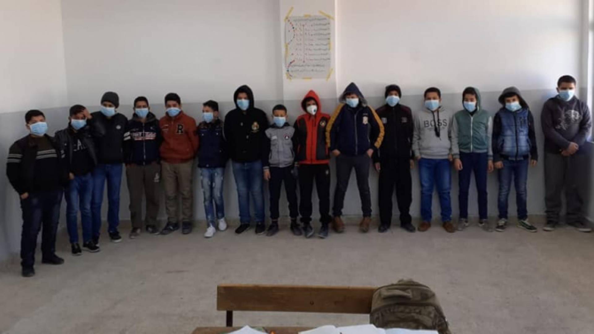 طلاب مدرسة أردنية يتخذون إجراءات وقائية خشية إصابتهم بالإنفلونزا