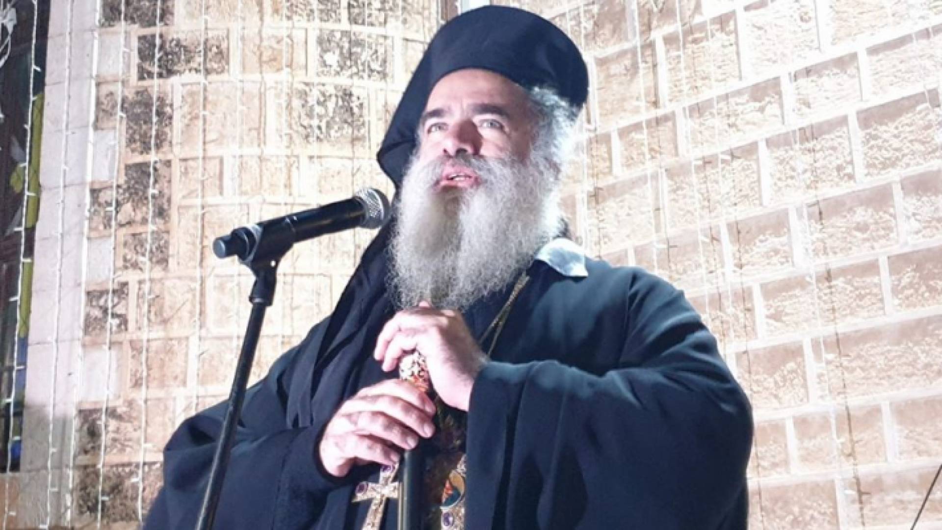 المطران حنا عطاالله