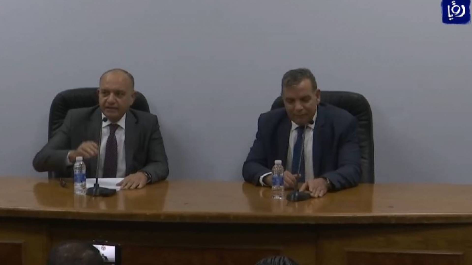 ايجاز صحفي لوزيري الصحة والدولة لشؤون الإعلام للحديث عن مرض انفلونزا الخنازير