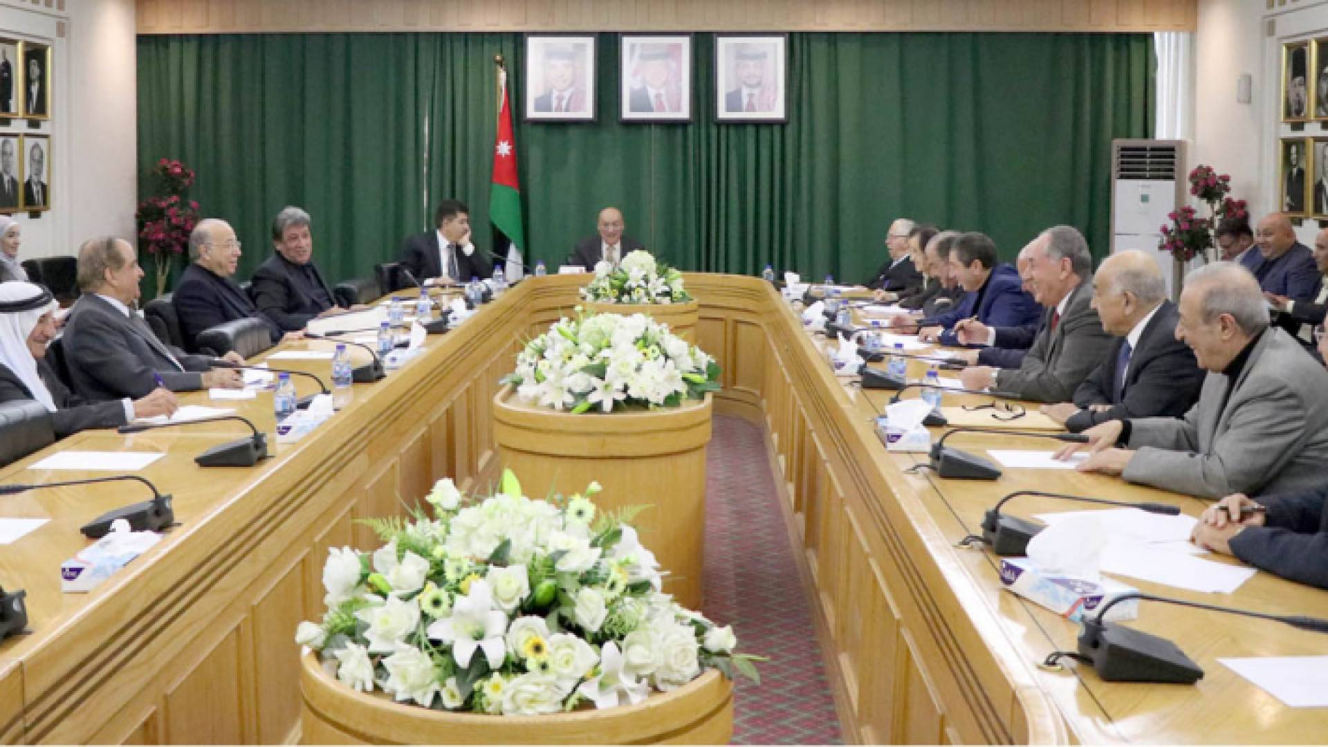 اللجنة القانونية في مجلس الأعيان