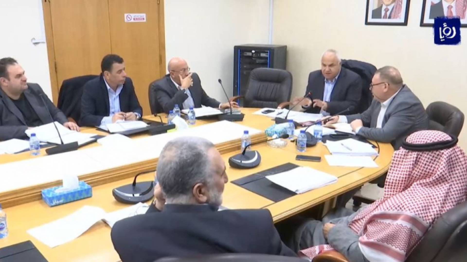 من اجتماع اللجنة