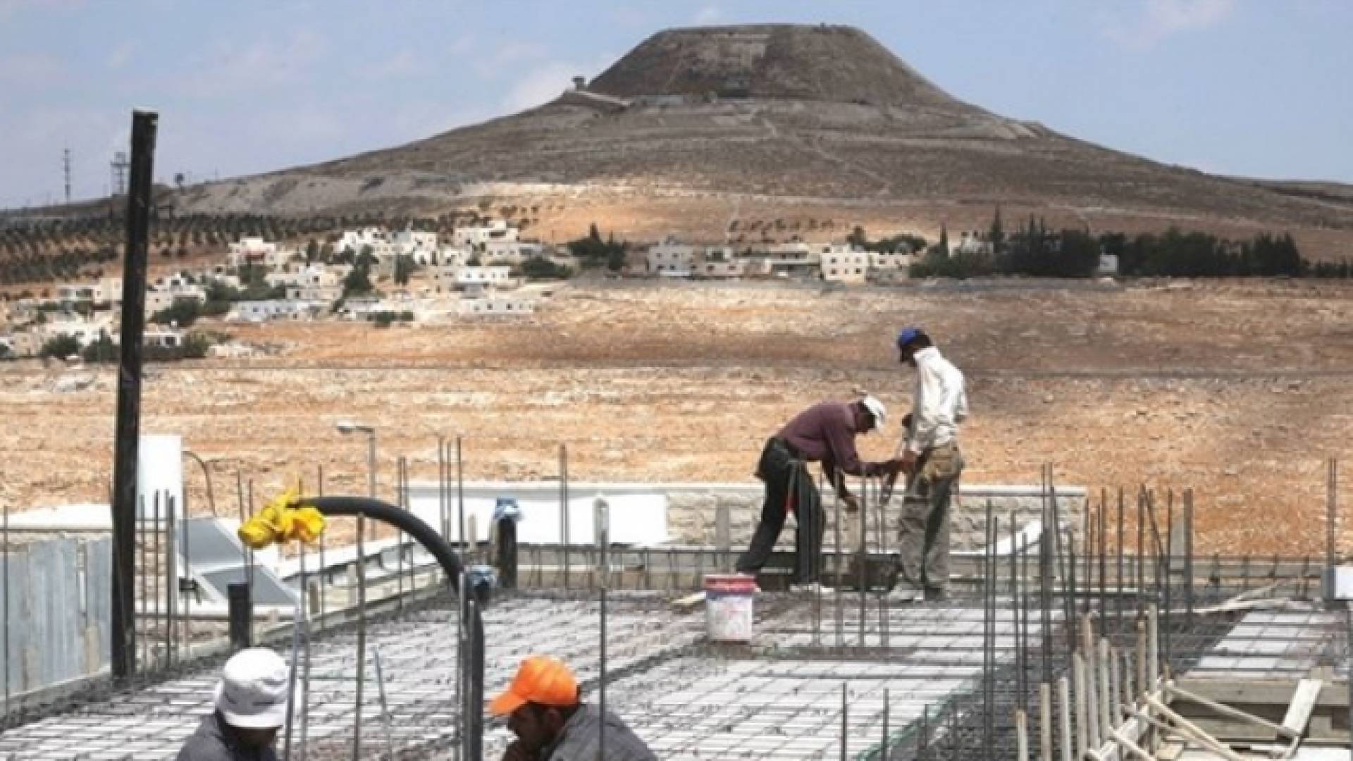 صحيفة تابعة للاحتلال: الاحتلال يخطط لهدم 1000 منزل في مناطق "C"