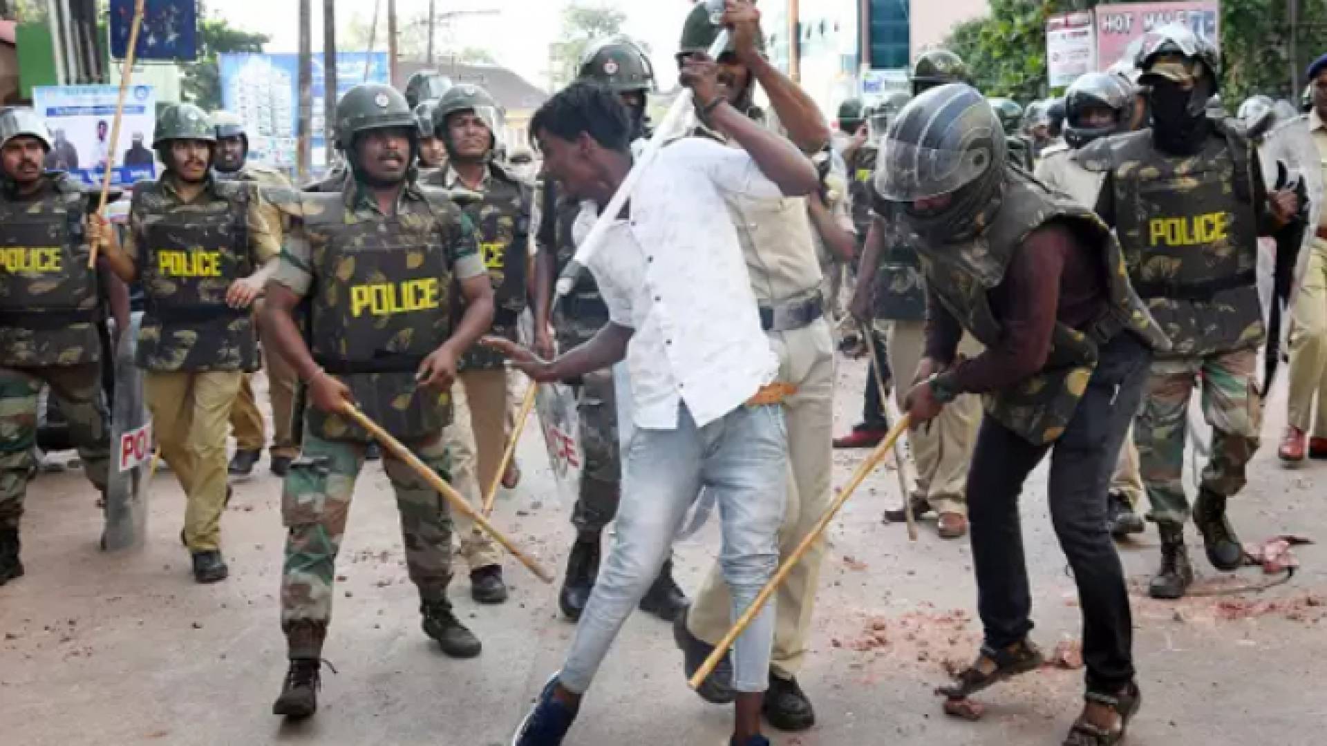 صدامات جديدة بين متظاهرين والشرطة في الهند