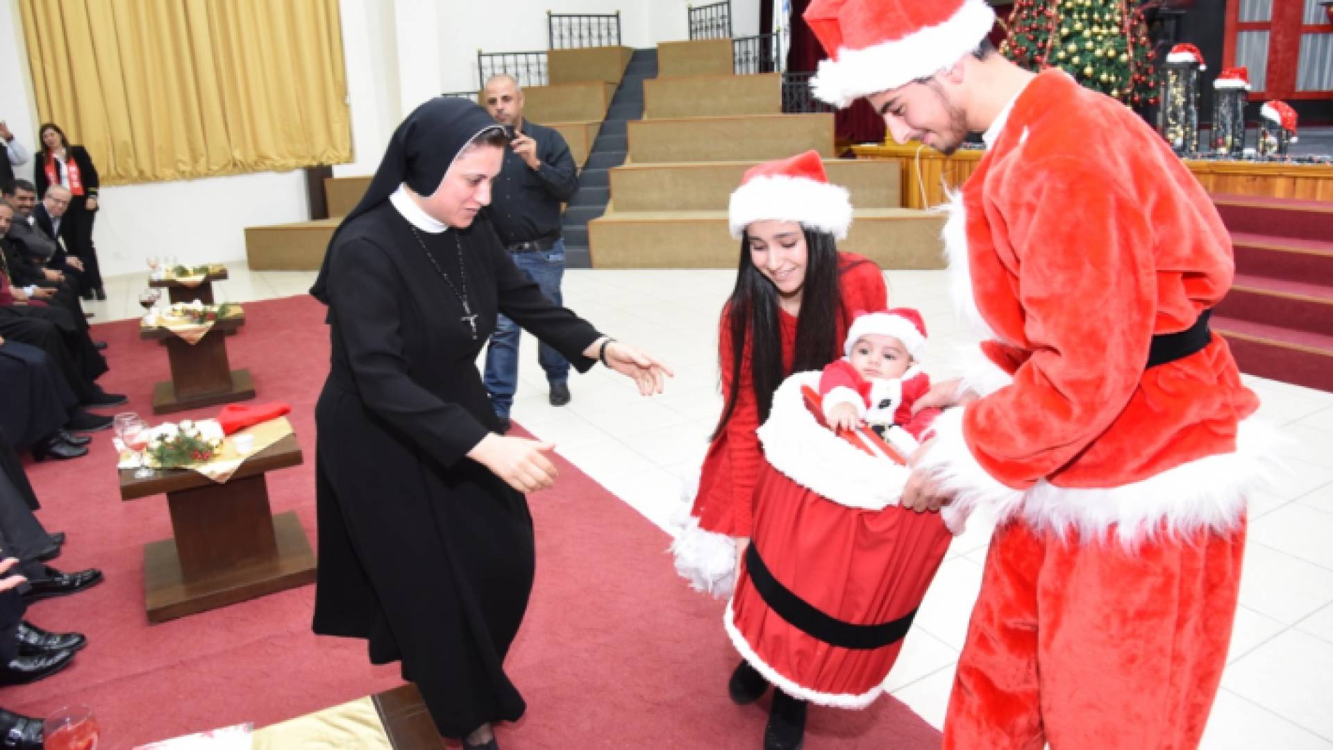 من الاحتفال