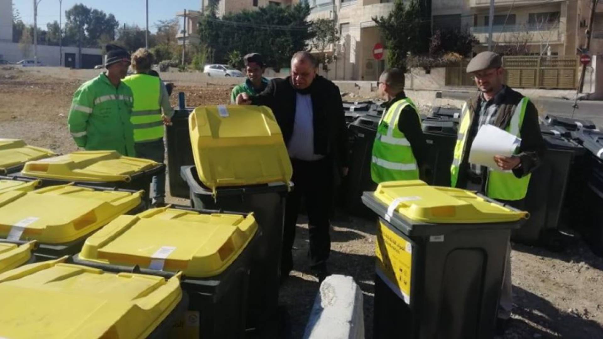 أمانة عمان: 2000 حاوية جديدة في حي الرضوان ضمن مشروع