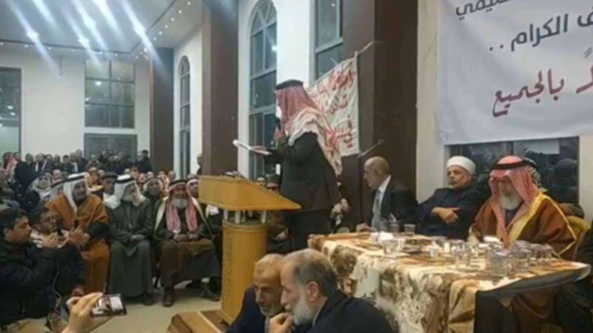 جانب من اجتماع العشائر