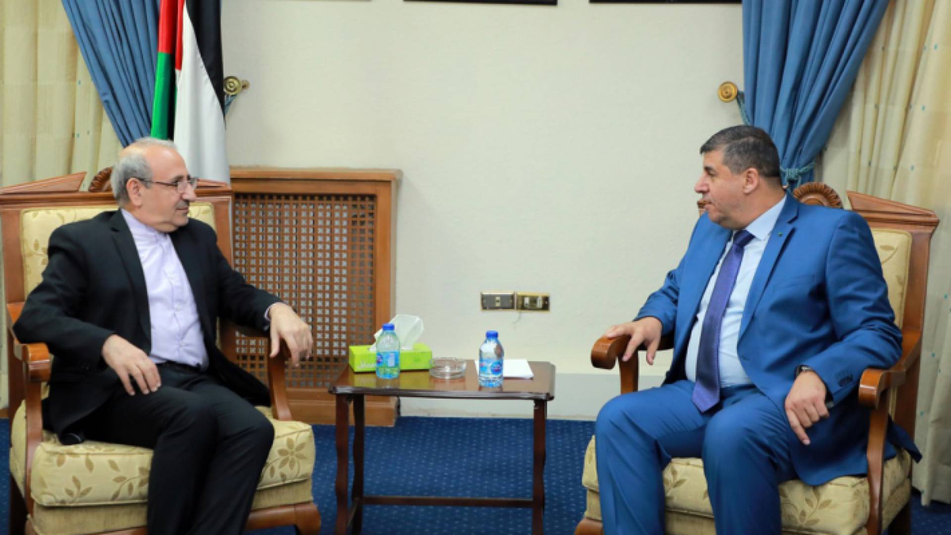 جانب من اللقاء