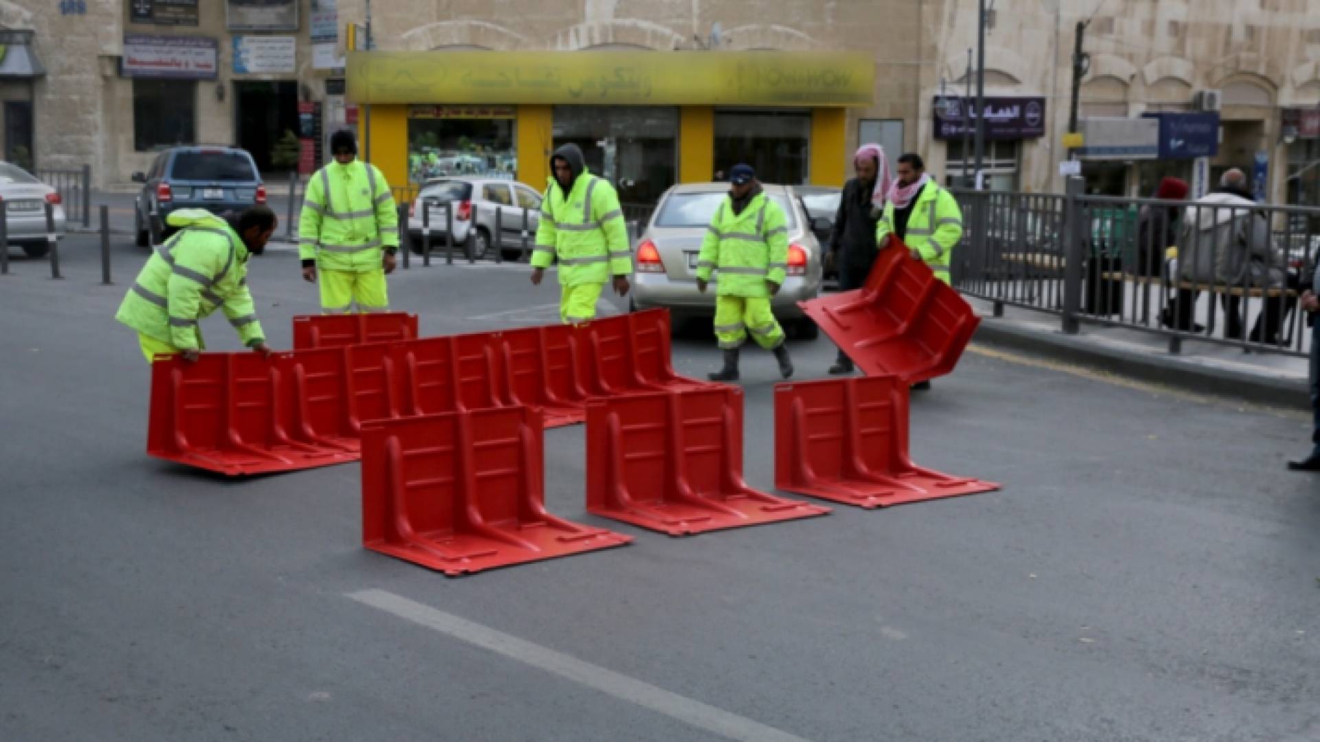 مصدات مائية في عمان