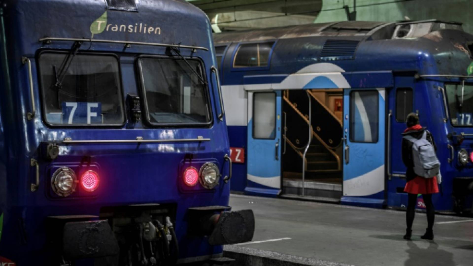 قطار في محطة مونبارناس في باريس