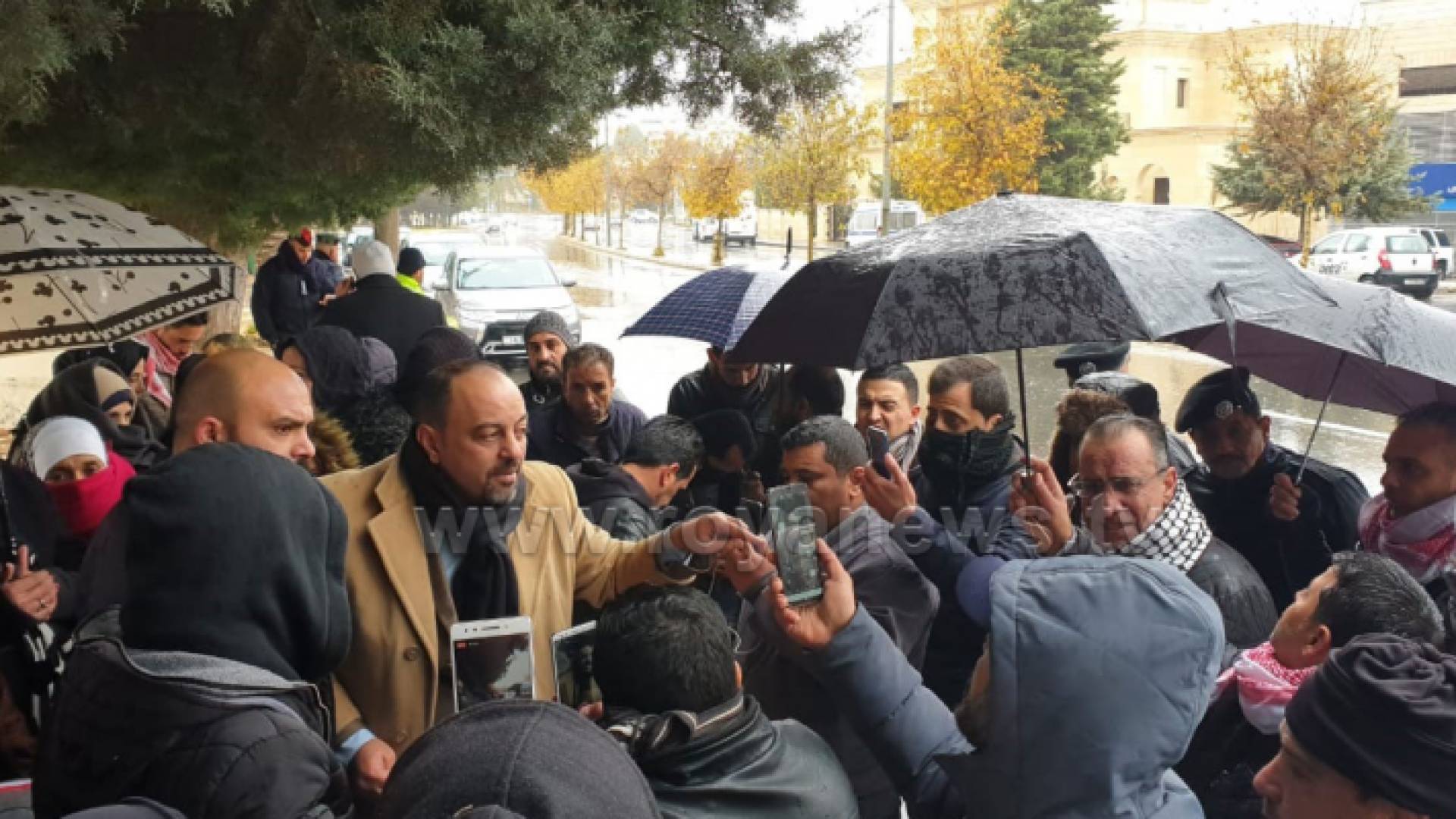 من الوقفة الاحتجاجية