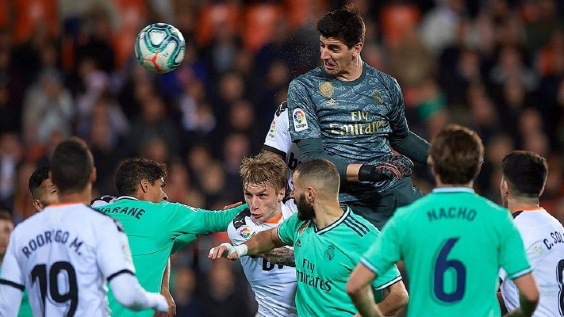 ريال مدريد يواجه فالنسيا في السعودية