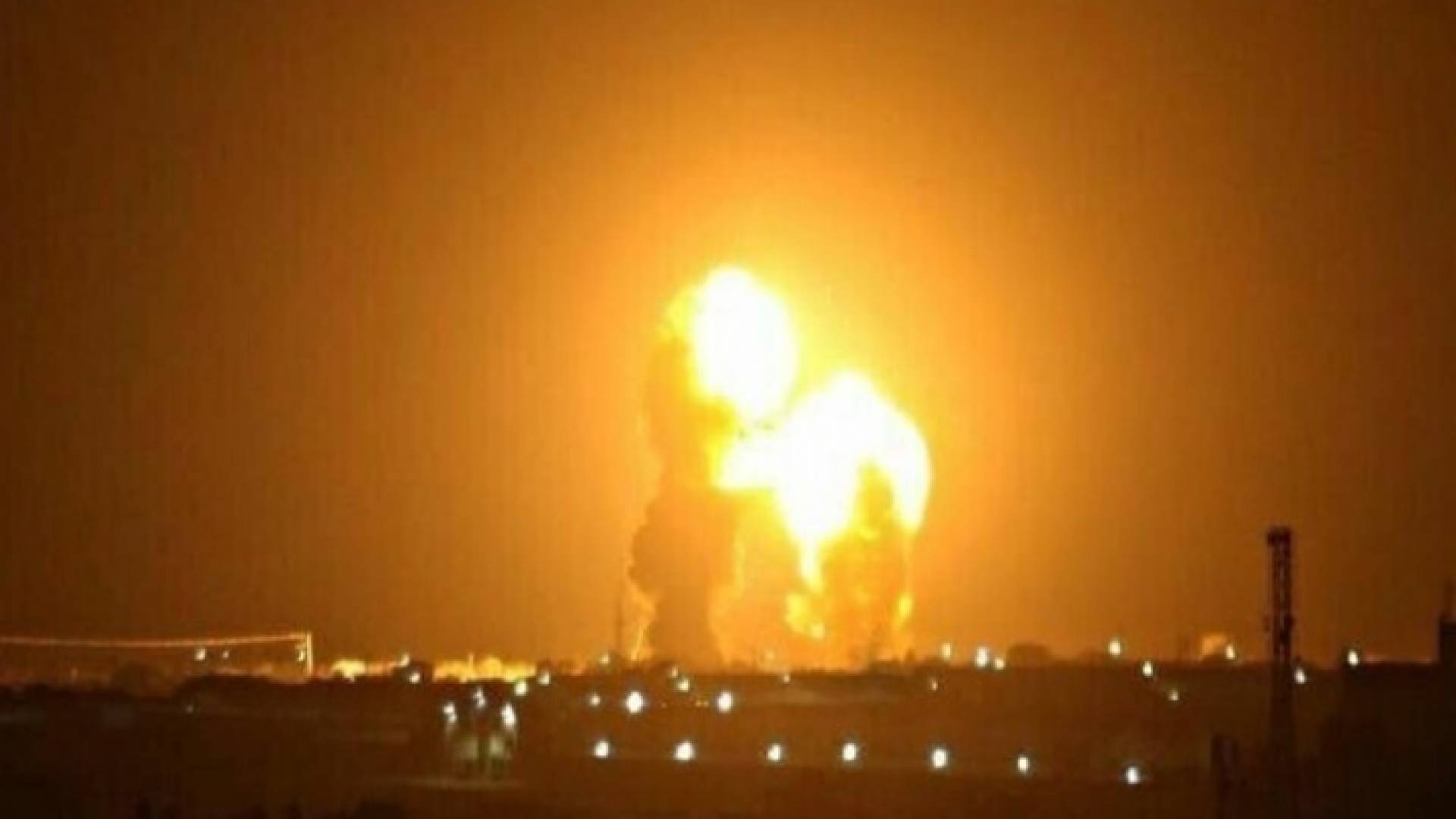 صورة من موقع القصف