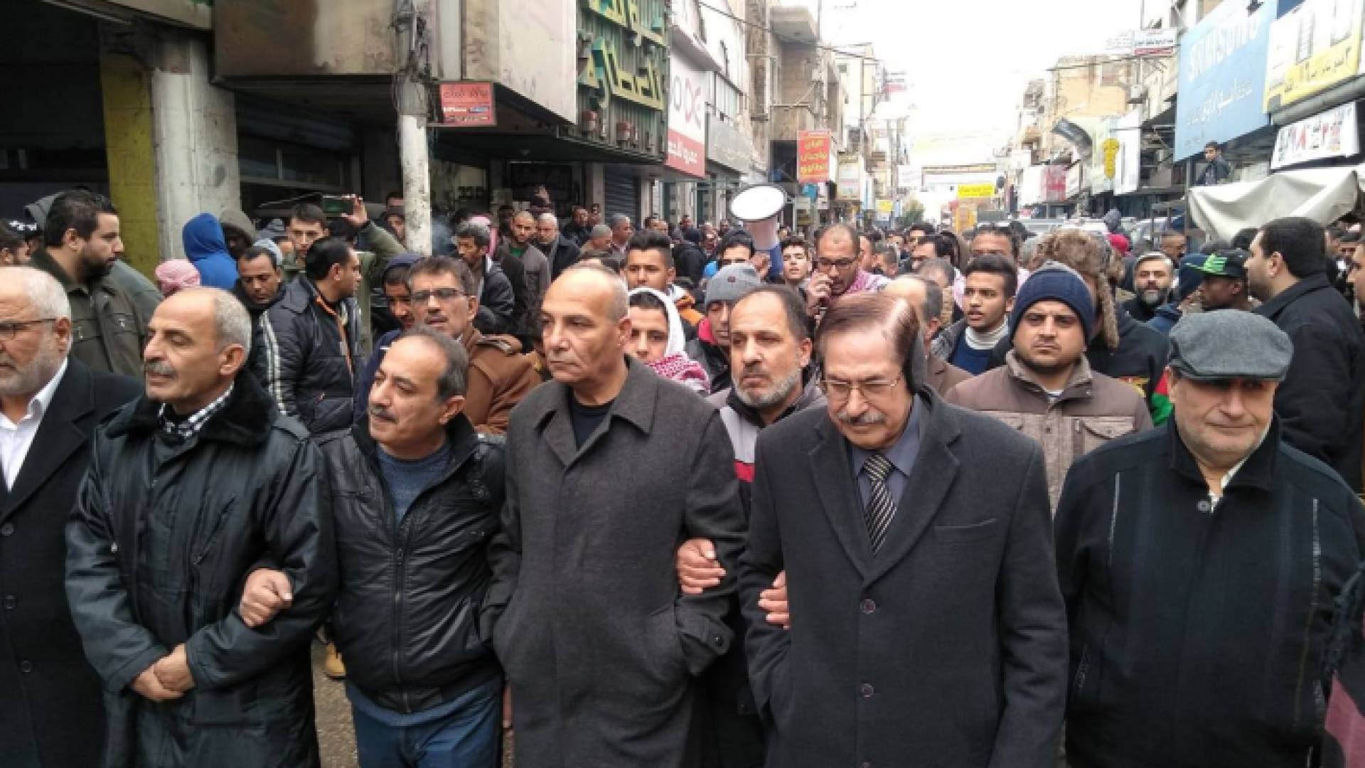 مسيرة في الزرقاء رفضا لاتفاقية الغاز مع الاحتلال