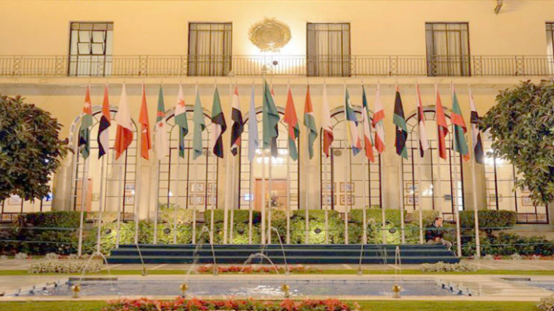 الجامعة العربية تنكس علمها ثلاثة ايام حدادا على سلطان عمان