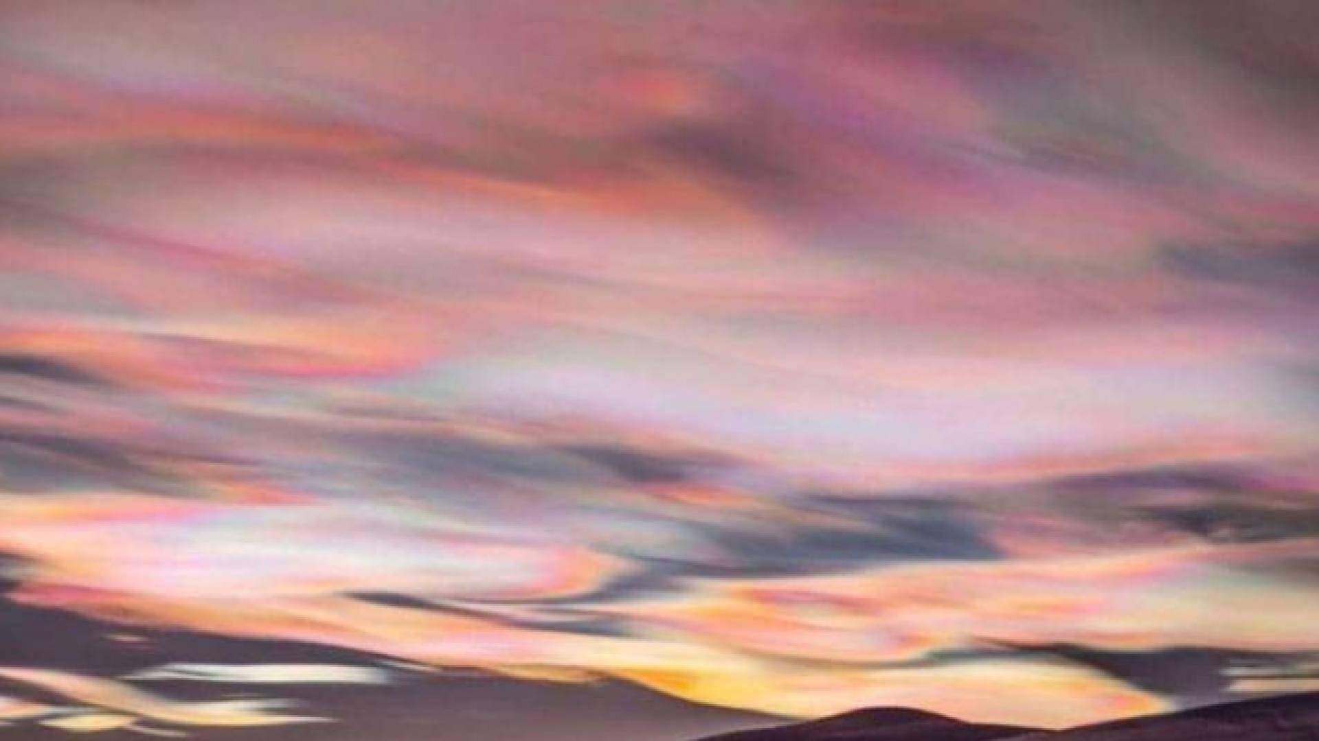 ظاهرة السحب الصدفية فوق غربي السويد