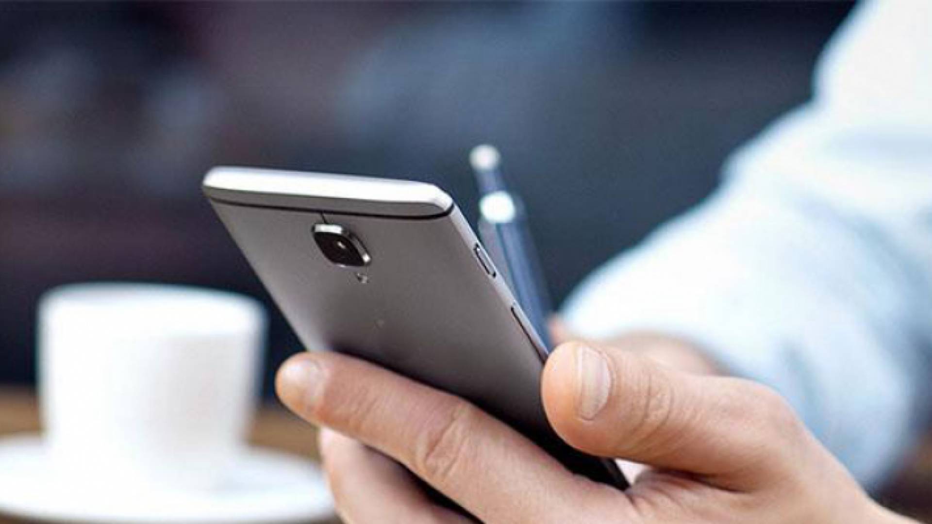 هذه الرسائل عادة ما تتضمن مكافات مالية وهمية أو طلب المساعدة الانسانية - ارشيفية