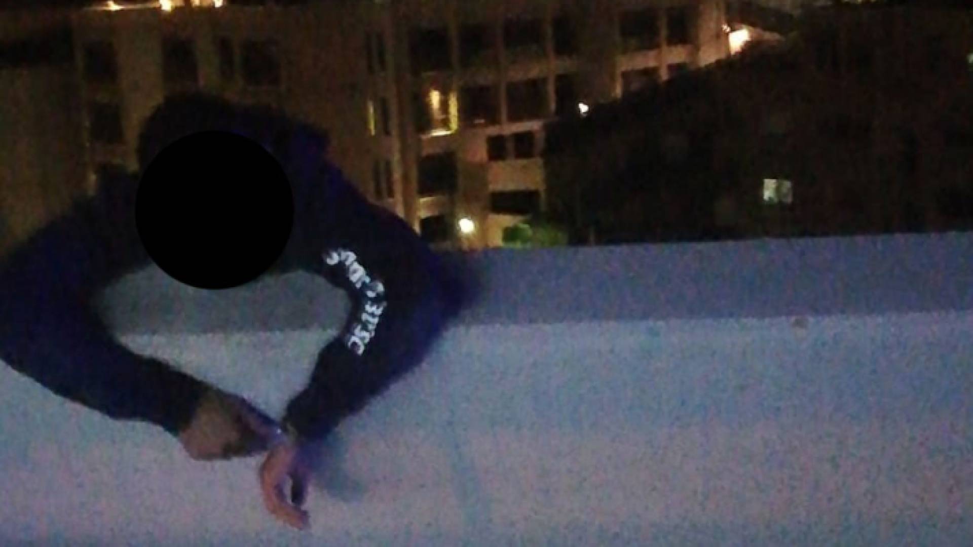 ثني شاب عن الانتحار من جسر عبدون