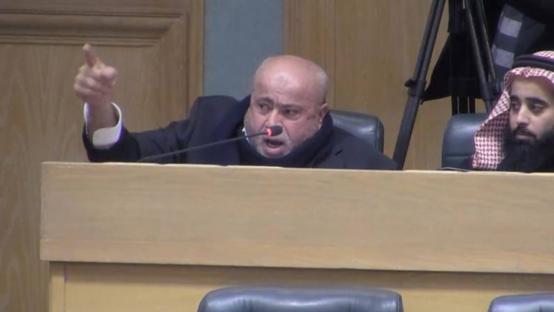 النائب خليل عطية