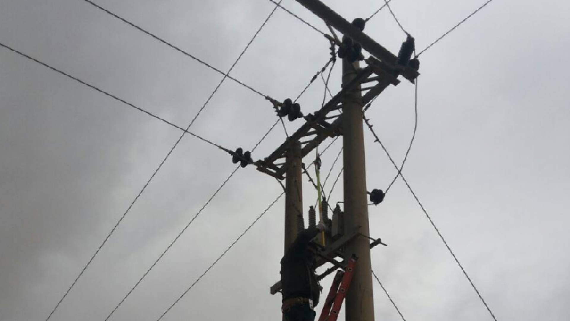 كهرباء - ارشيفية