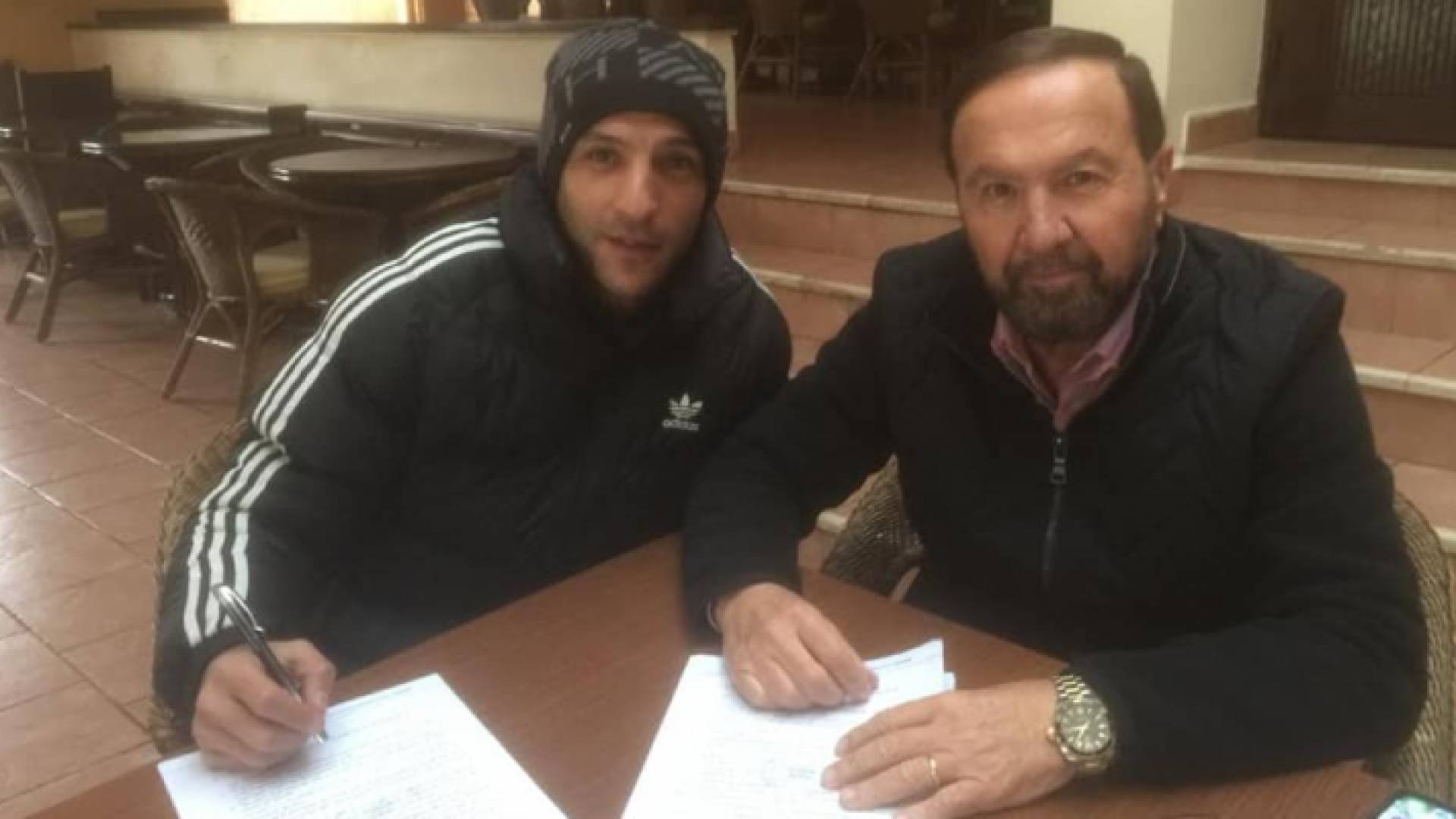 لؤي عمران يجدد عقده مع شباب الأردن