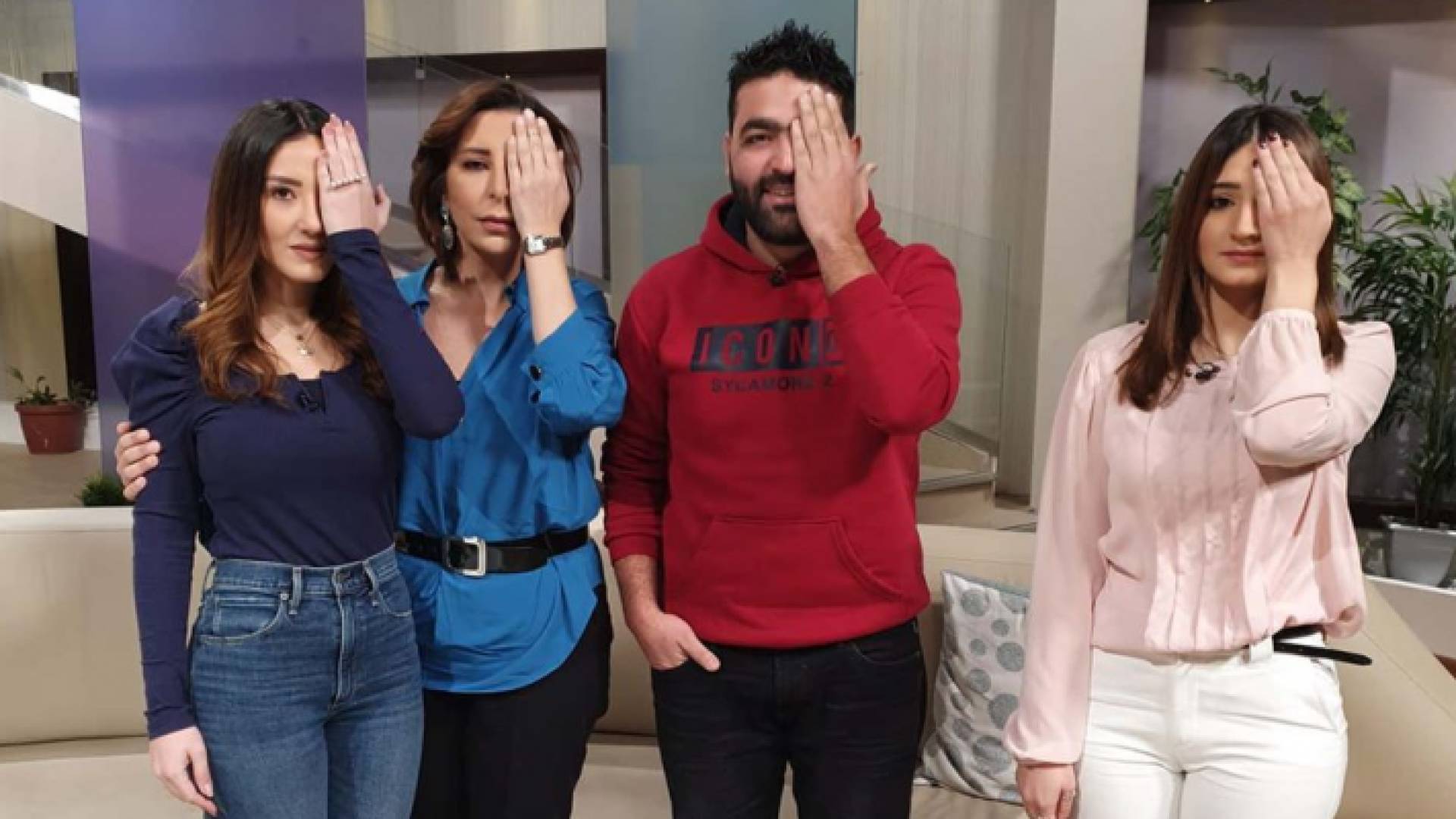 الصورة خلال الحقلة