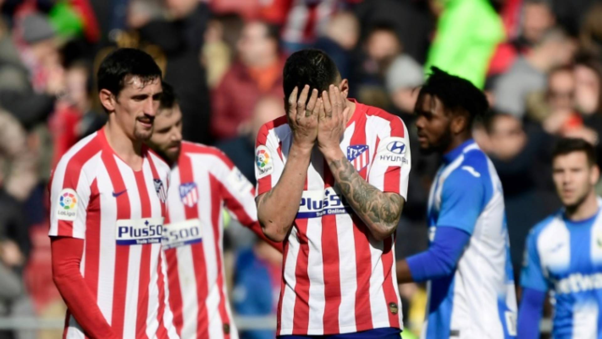 خيبة الامل واضحة على وجوه لاعبي اتلتيكو مدريد