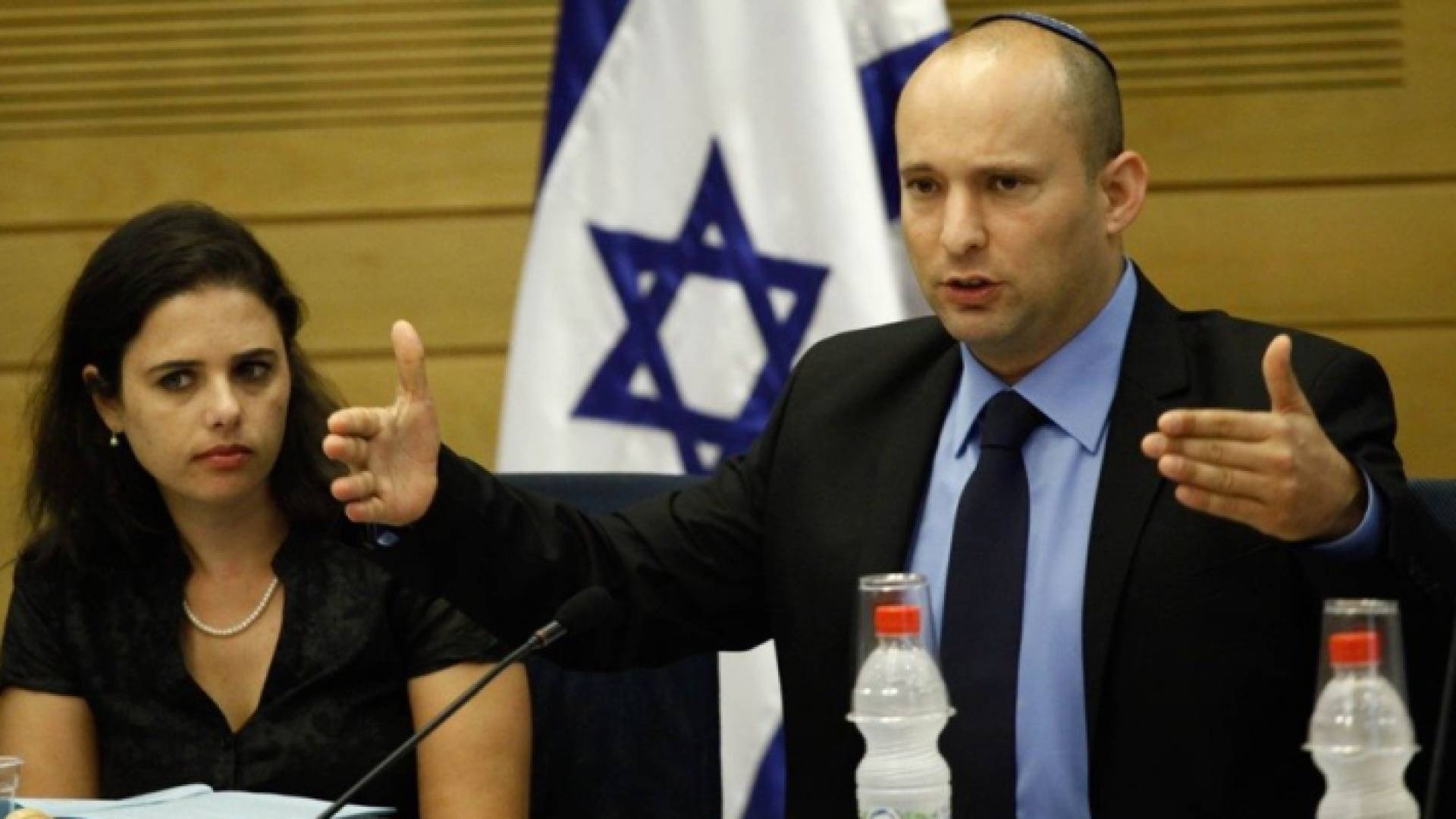 نفتالي بنيت وزير الحرب في حكومة الاحتلال