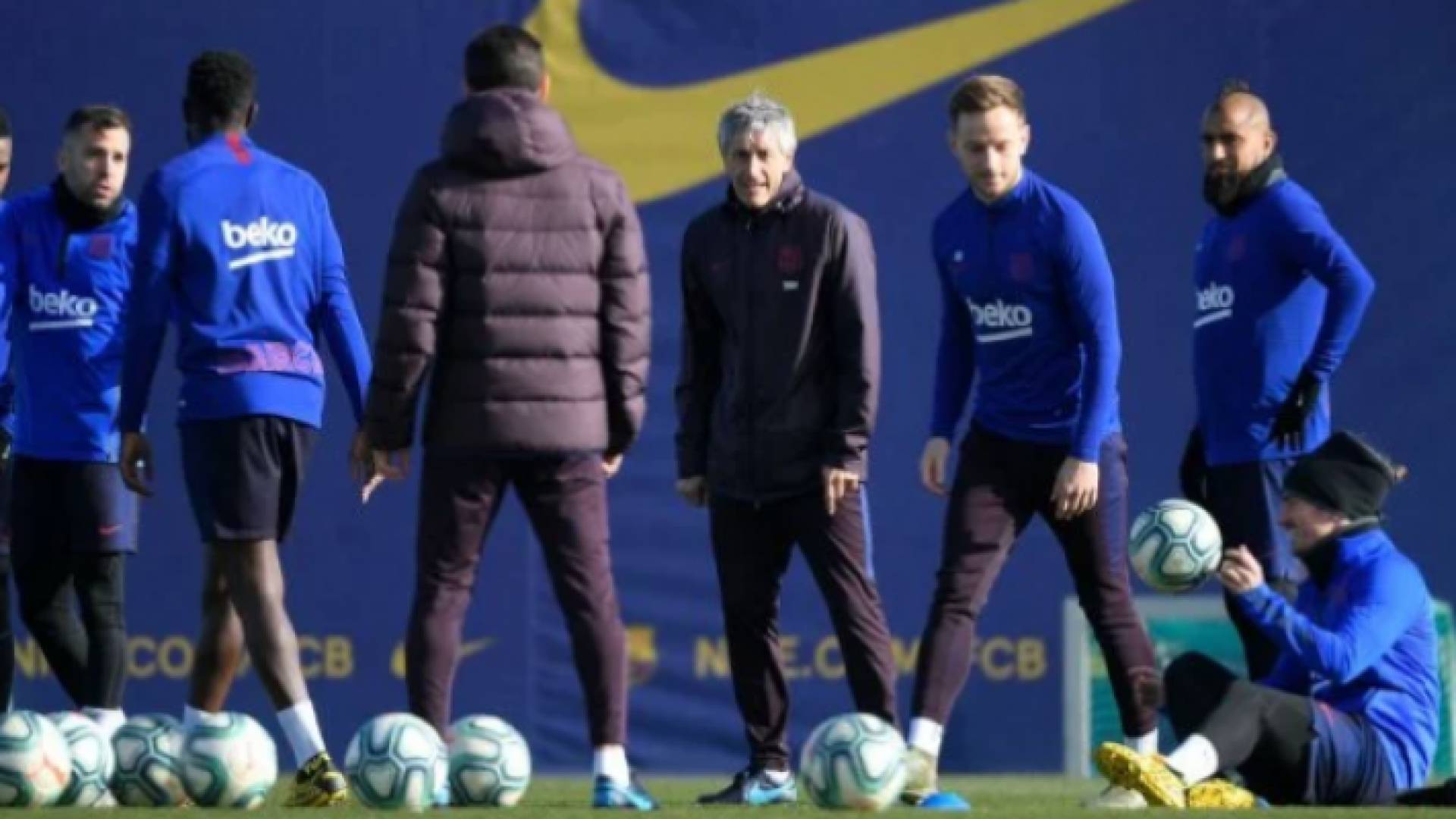 نجوم برشلونة وكيكي سيتيين