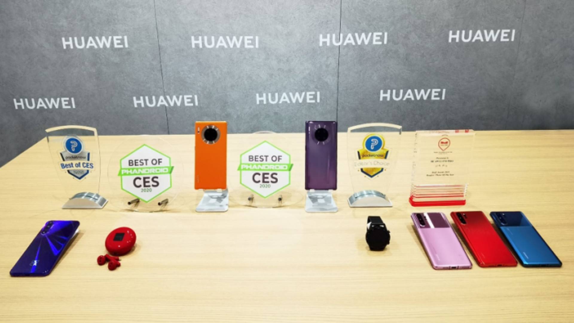 Huawei FreeBuds 3 وHuawei WATCH GT 2 تفوزان بجائزتين خلال فعاليات معرض الإلكترونيات الاستهلاكية (CES) 2020