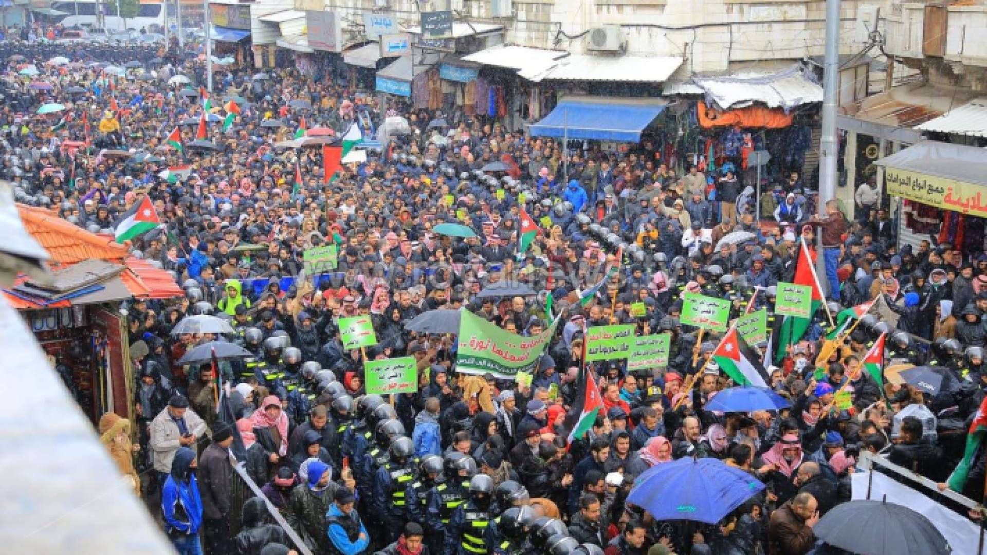 مسيرات حاشدة ووقفات احتجاجية تعم المملكة رفضا لصفقة القرن